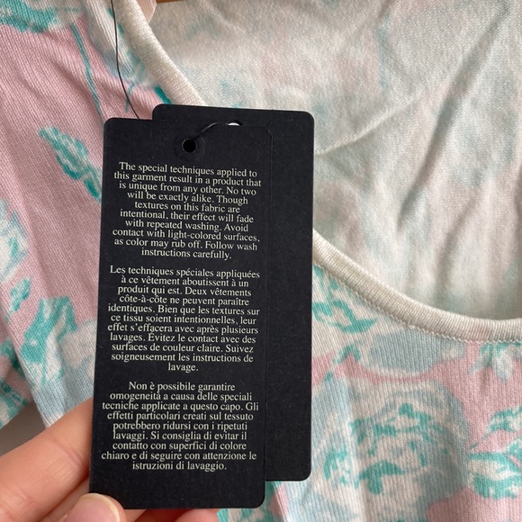 Guess Spring Back Scoop Top, S - Picture 11 of 13